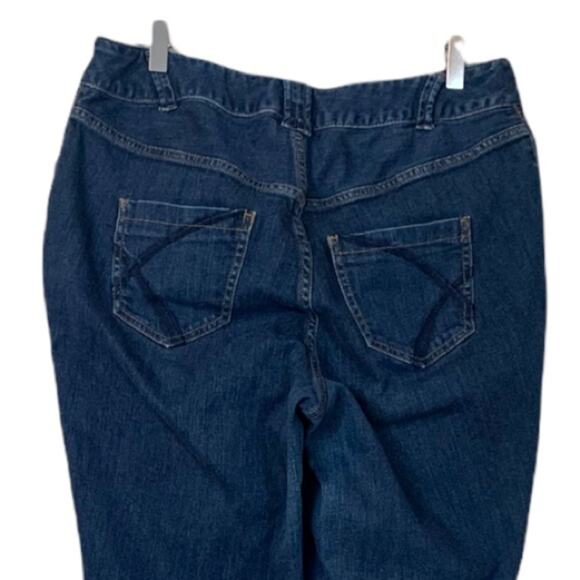 Lane Bryant Distinctly Boot Cut Mid Rise Women's Jeans Dark Wash Size 14 Plus - Picture 4 of 7